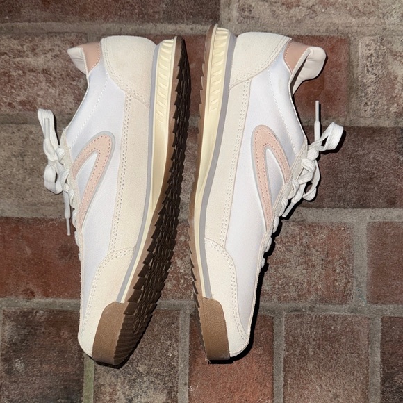 Tretorn size 7.5 NEW NIB Women's Sneakers shoes in Cream and Pink - Picture 4 of 7